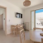 Gioro Oda ve Kahvaltı 4*